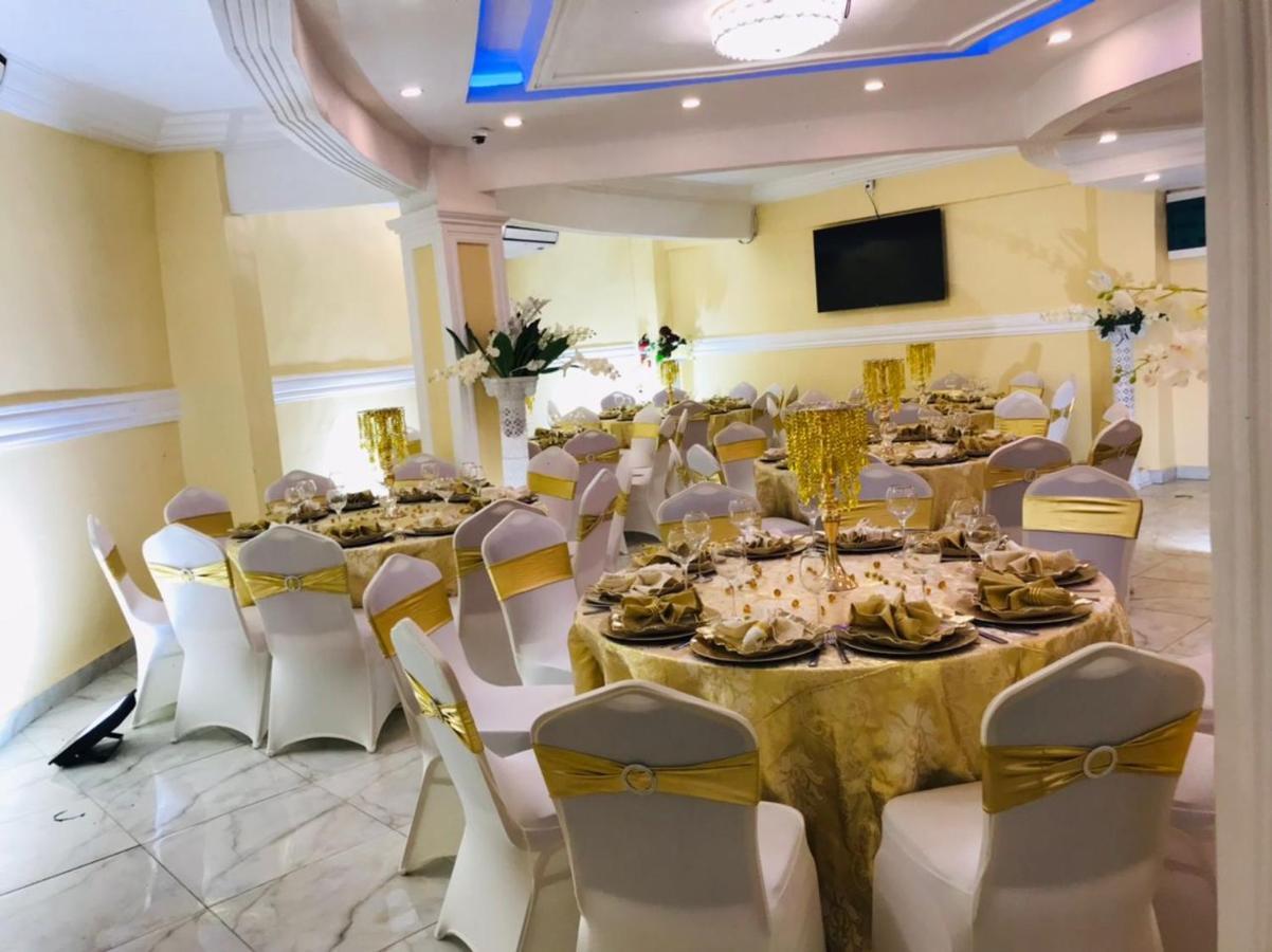 Marriot Metropolitan Hotel Douala Ngoại thất bức ảnh